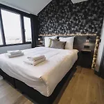 Hotel Bell *