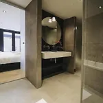 Bell Hotel *